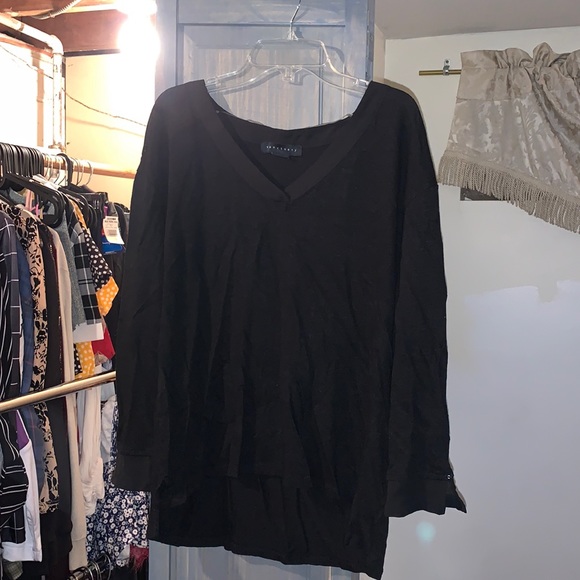 Black shirt - Picture 1 of 2